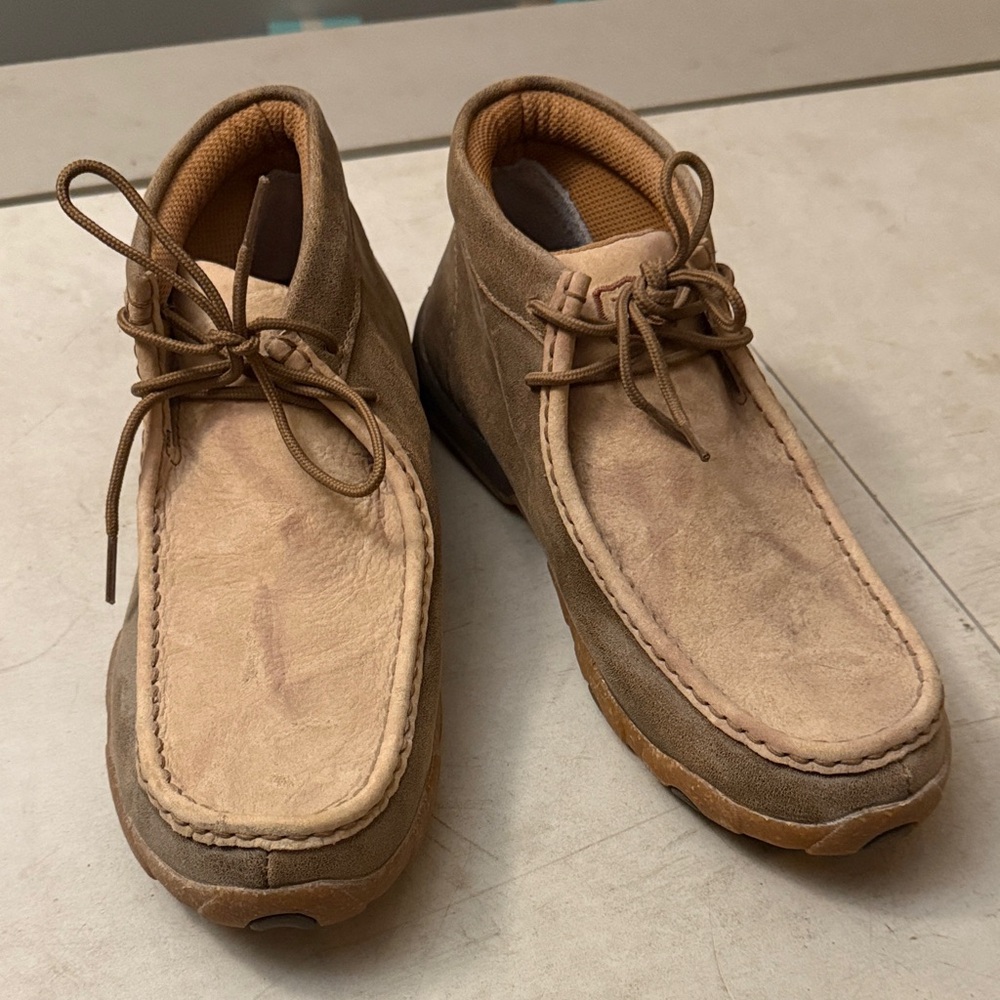 Women’s Tan Suede Shoes